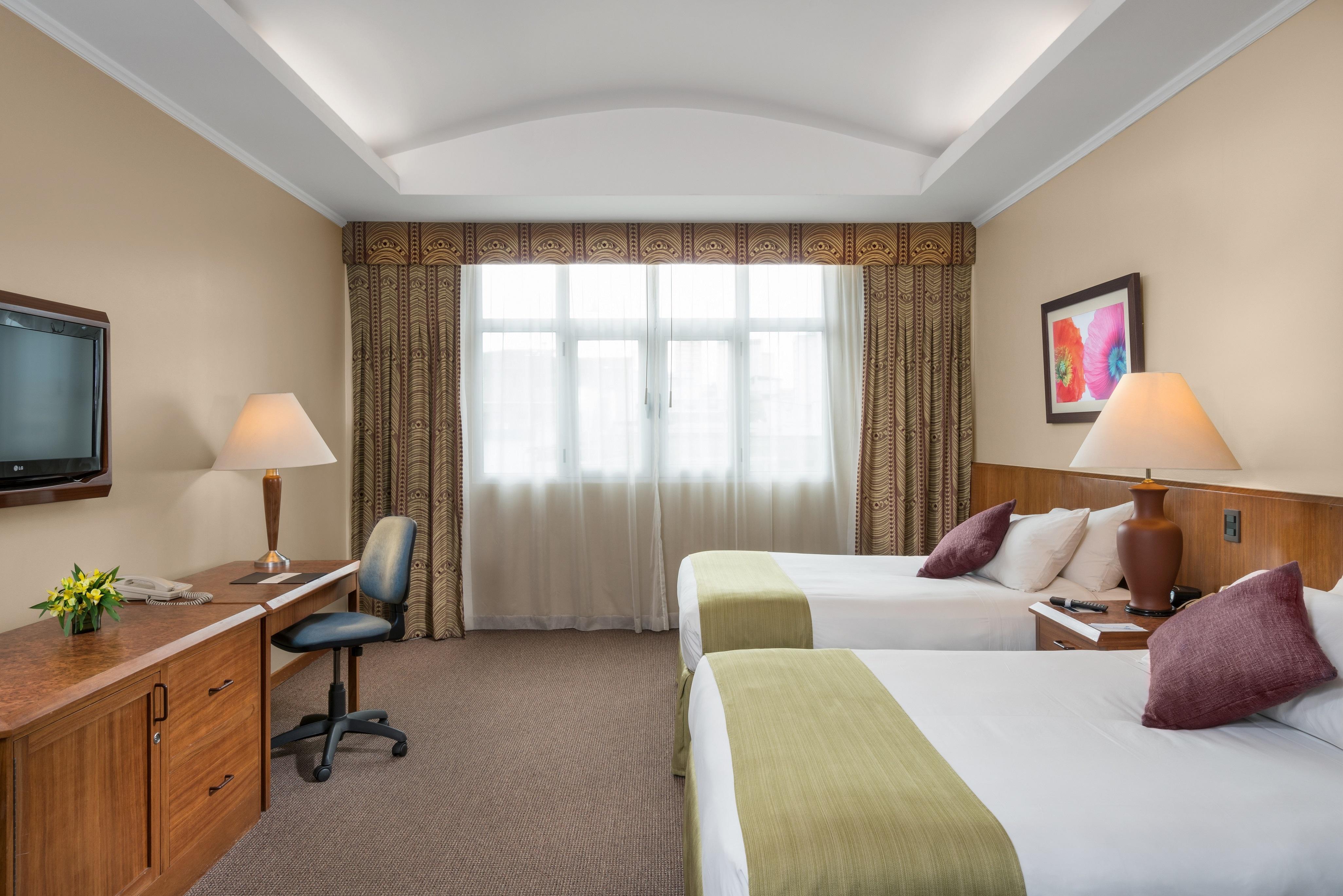 Hotel Palace Гуаякуил Екстериор снимка