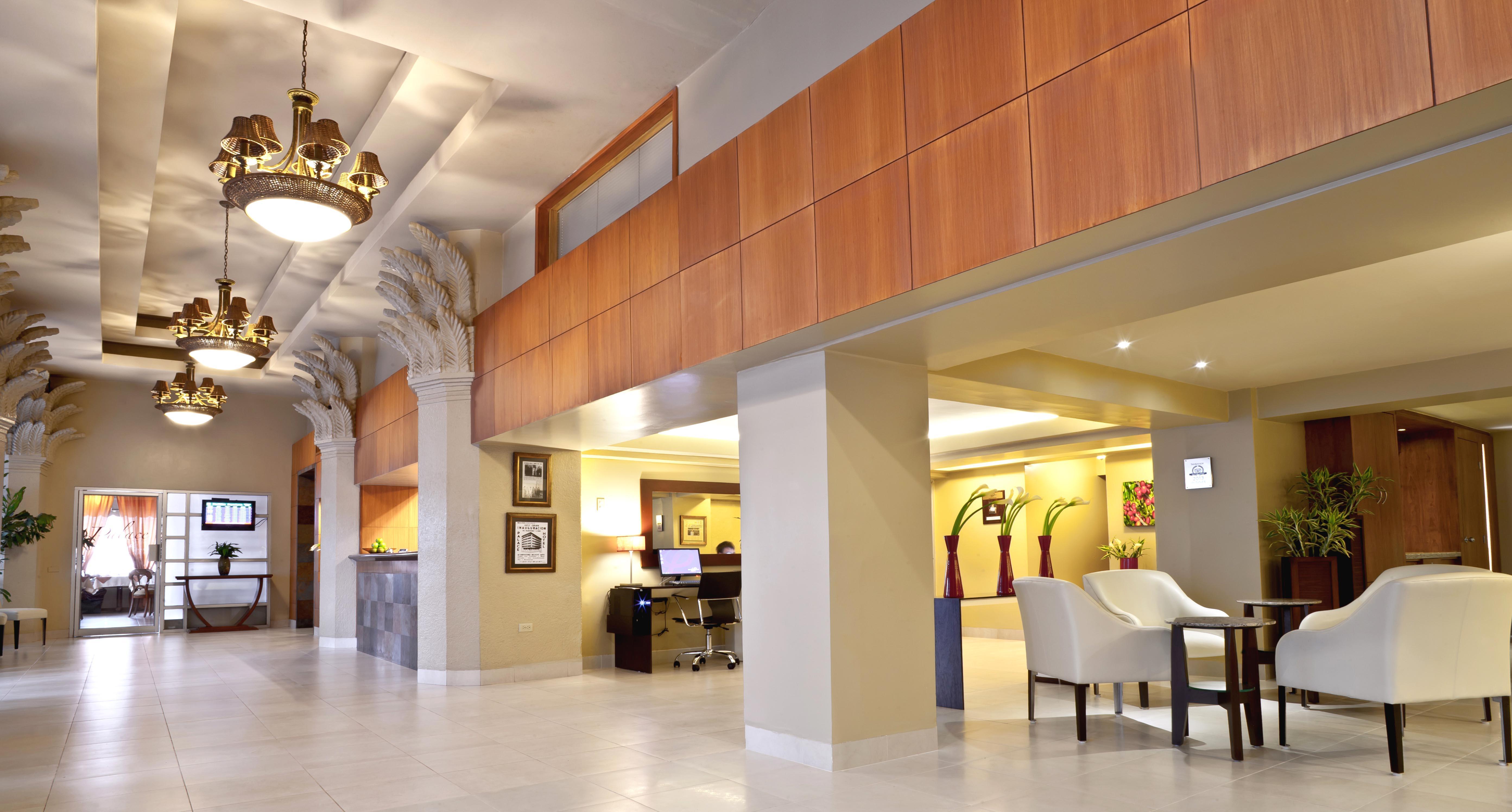 Hotel Palace Гуаякуил Екстериор снимка