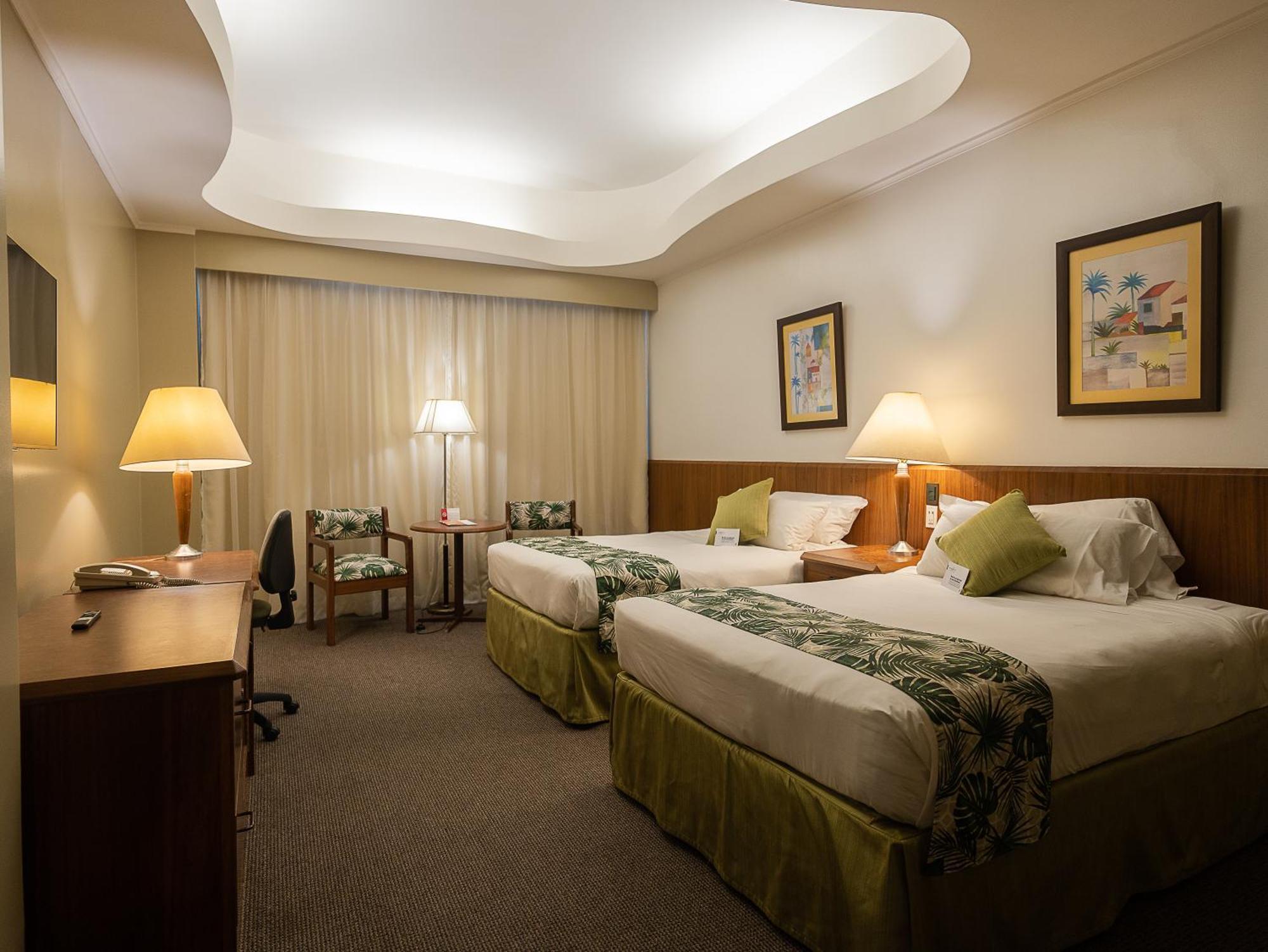 Hotel Palace Гуаякуил Екстериор снимка
