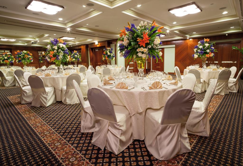 Hotel Palace Гуаякуил Екстериор снимка