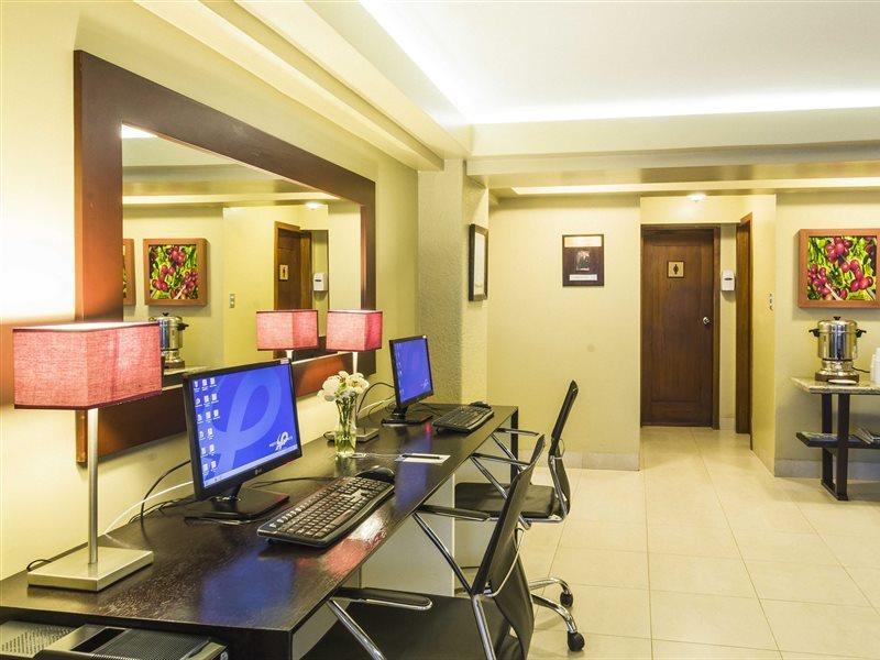 Hotel Palace Гуаякуил Екстериор снимка